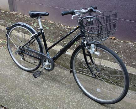 シティサイクルとクロスバイクの中間の自転車
